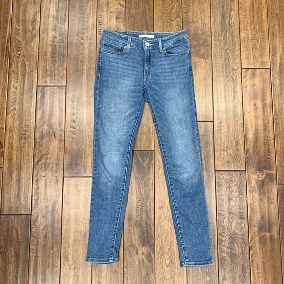 711 Skinny Levi’s 👖✨ - Picture 1 of 7